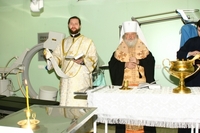 Metropolitan Cyril blessed new neurosurgical operating room